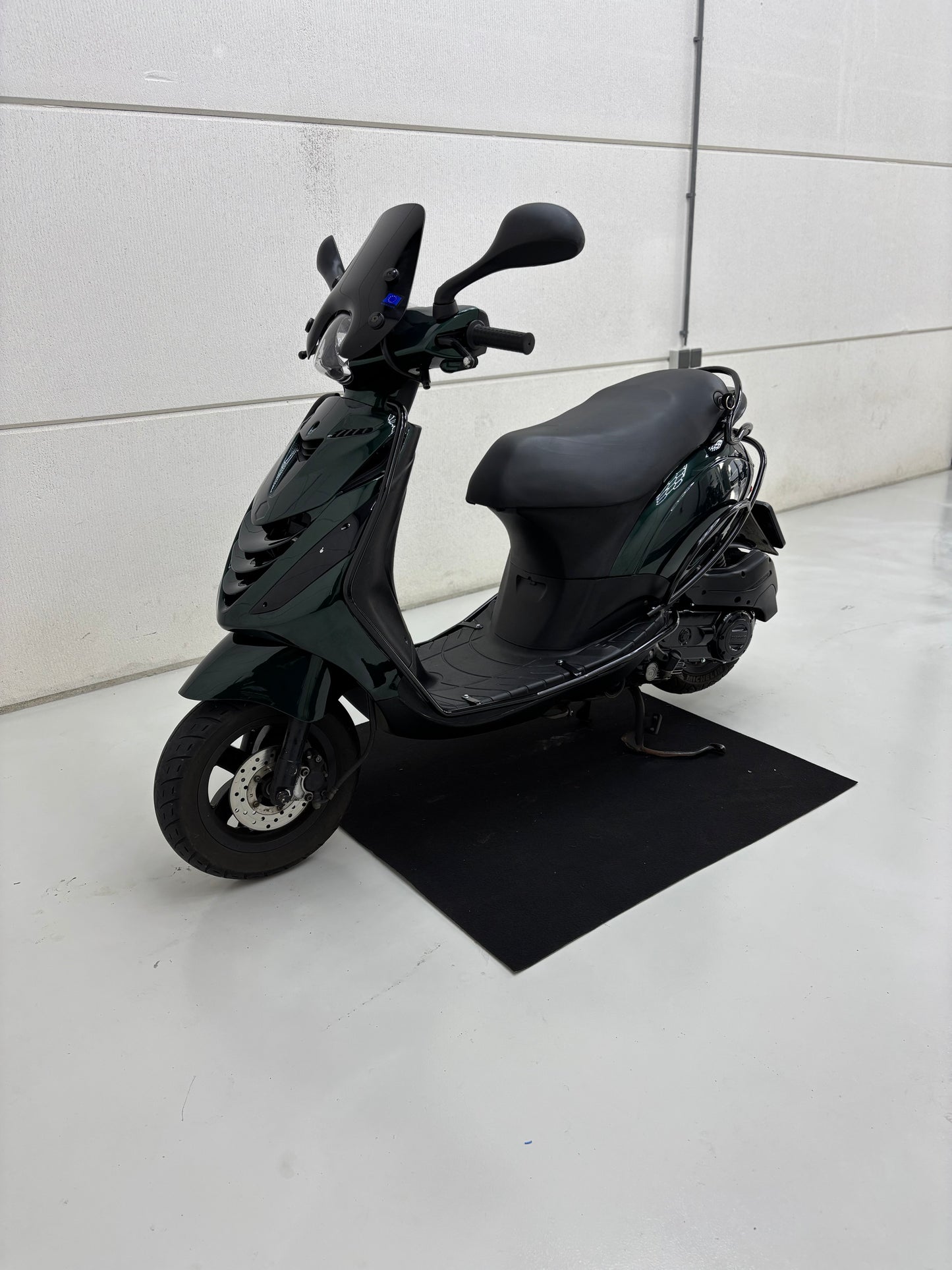 Piaggio zip E5 2022 | Jaguar Green | Full option